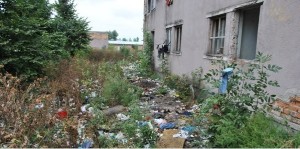 adrese la care locuiesc ZECI de PERSOANE ghica02