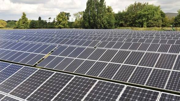 cel mai mare parc foto-voltaic
