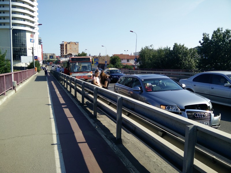 accident podul golescu02