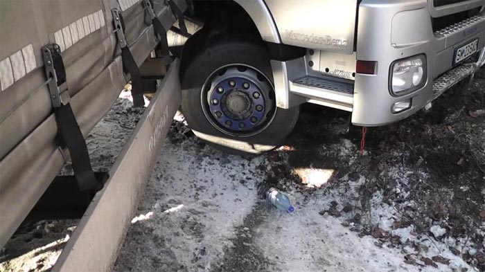 tir-accident02