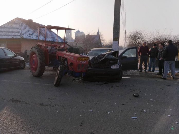 accident tractor masina