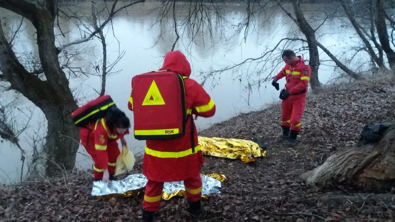 barbat inecat somes satu mare