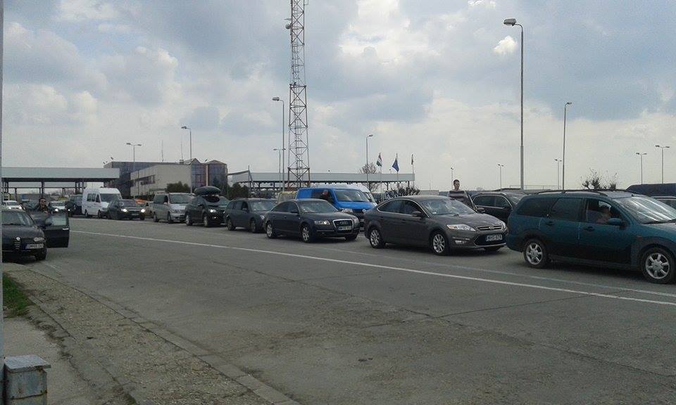 Treceți prin vămile Petea sau Halmeu? Iată ce trebuie să știți