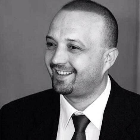 Managerul Școlii de Arte, MIRCEA DEAC, s-a RĂZGÂNDIT: NU mai CANDIDEAZĂ!