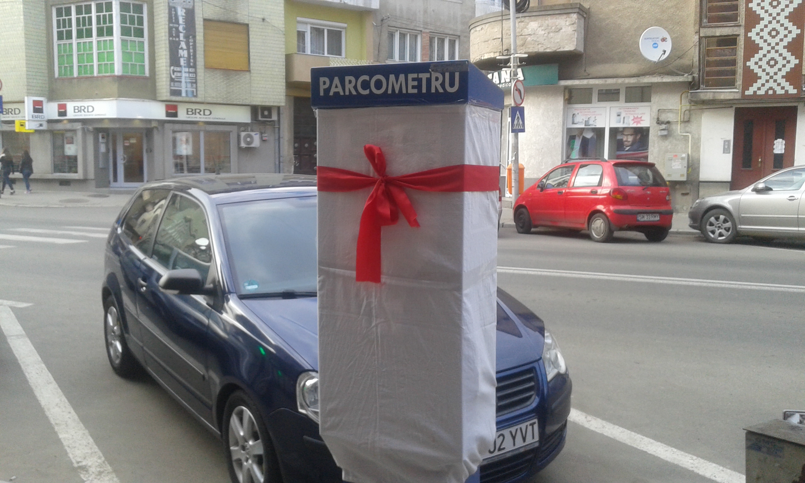 Anotimpul scumpirilor! Tariful parcărilor din centrul și cartierele Sătmarului se dublează!