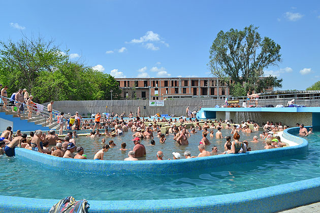 Ștrandul din Satu Mare se DESCHIDE pe 2 mai. Prețuri mai MICI decât anul trecut