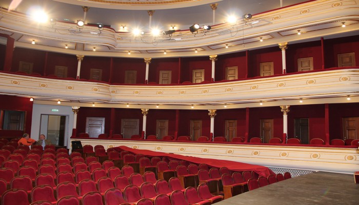 LOVITURĂ dată UDMR! Societatea Avram Iancu face POSIBILĂ redeschiderea Teatrului