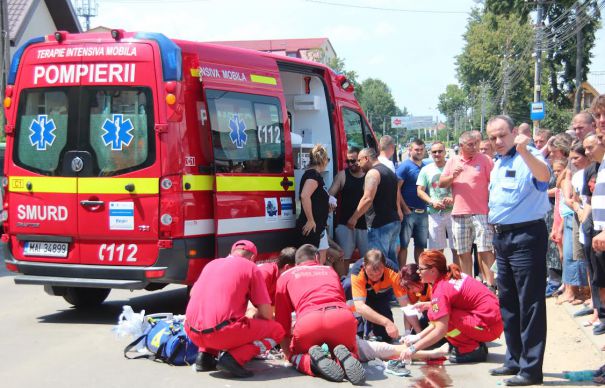 Accident rutier. Un șofer a ACROȘAT un MINOR, de 11 ani, cu MICROBUZUL