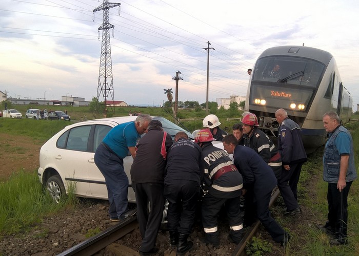 Se vor monta BARIERE la fiecare trecere la nivel cu calea ferată din Satu Mare?! CE spune Guvernul