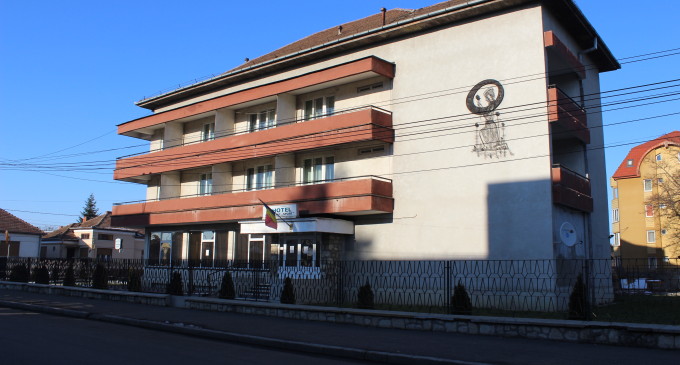 ÎNFIORĂTOR! CUM a fost DEVALIZAT Hotelul Sport din Satu Mare, cu AVIZUL statului!