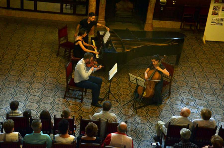 Recital de muzică clasică susţinut de DUO VARADIENSIS la Carei