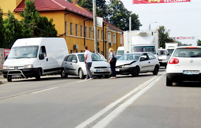 Accident rutier pe strada Botizului! Trafic ÎNCURCAT în municipiul Satu Mare