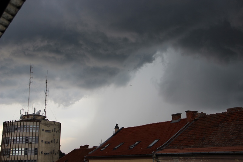 Prognoză meteo: Se strică vremea. Temperaturile încep să scadă