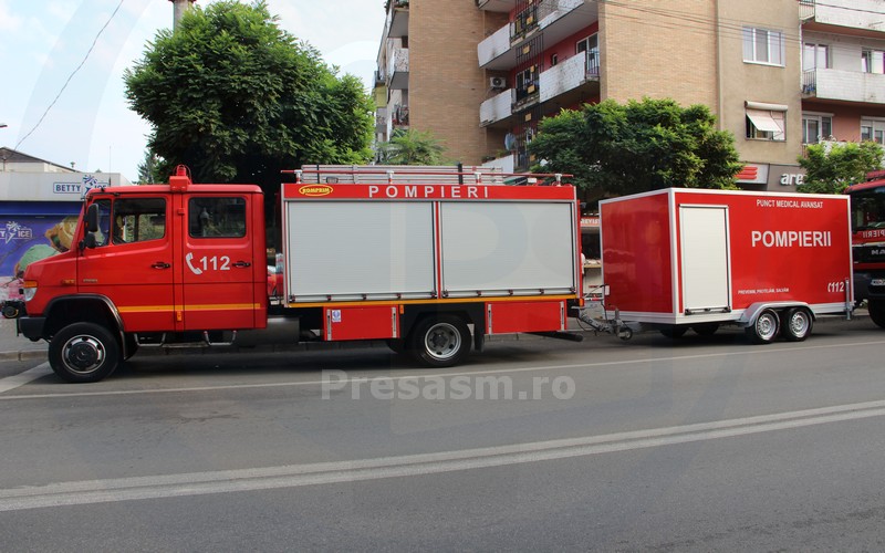 Cutremur major în București. Pompierii din Satu Mare au pornit spre Capitală (exercițiu)