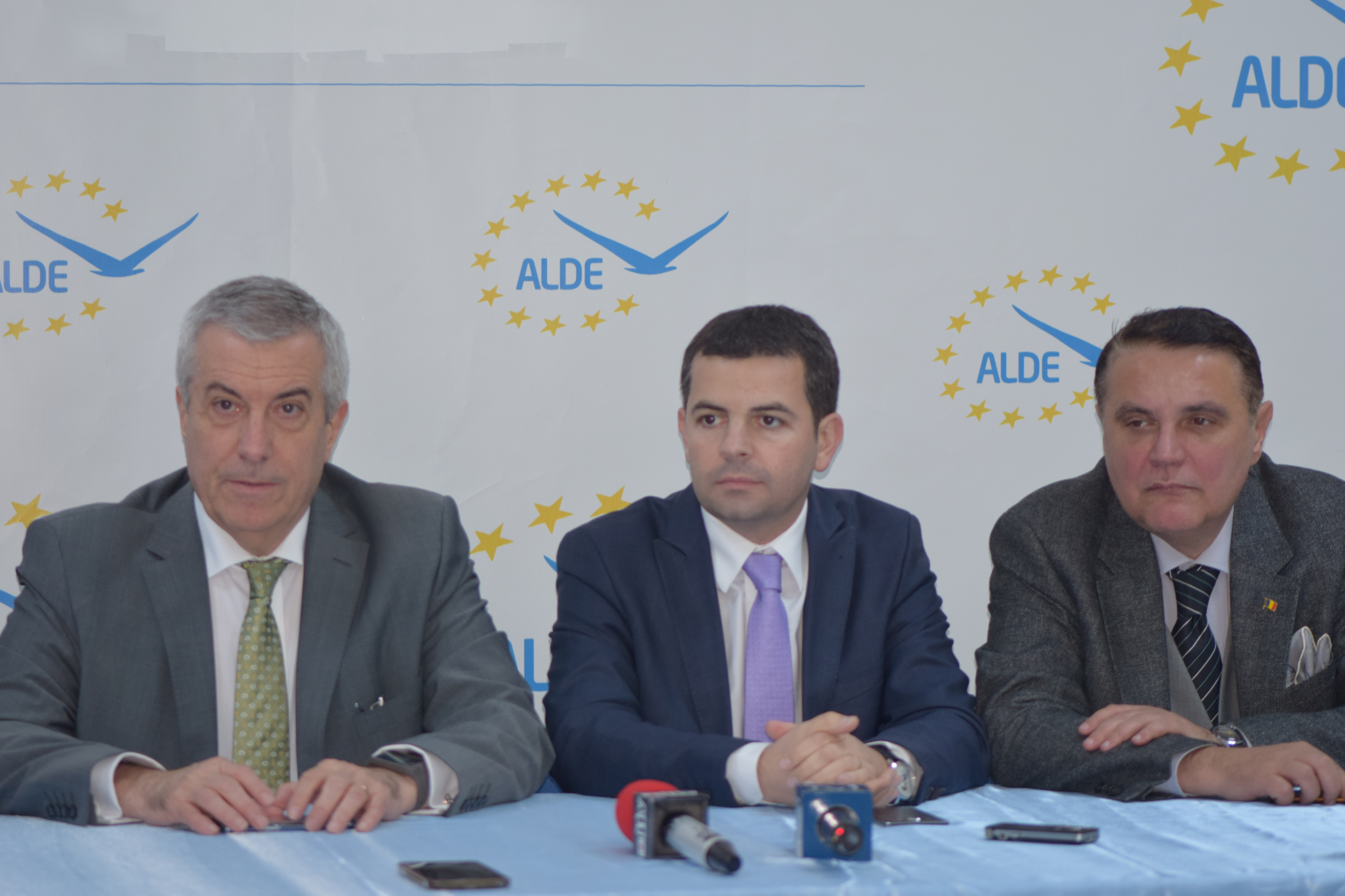 ALDE: ”Propunem un model economic bazat de investiții”