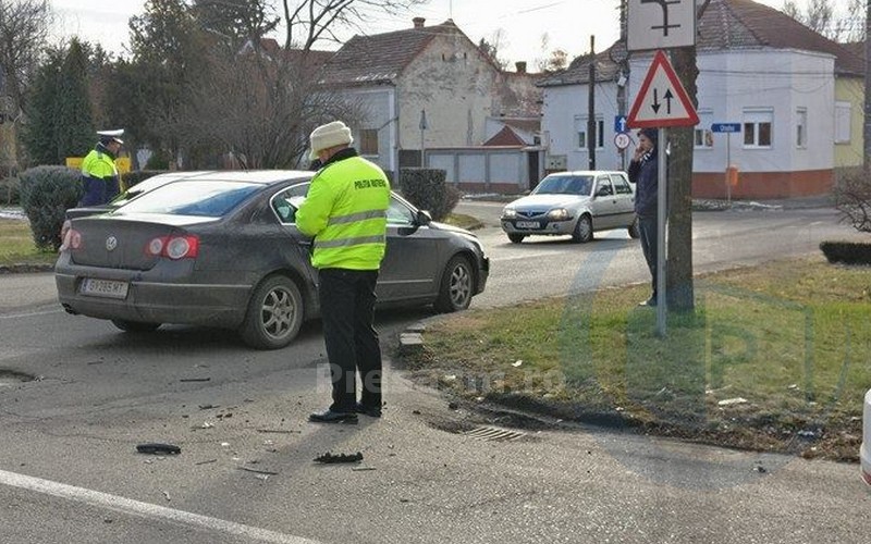 Accident în lanț în municipiul Satu Mare. O persoană a ajuns la Urgențe