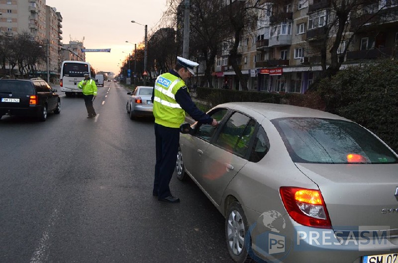 S-a ales cu un dosar penal după ce a fost oprit de polițiști. Pățania unui tânăr sătmărean