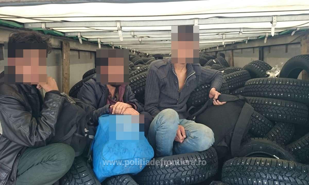 Un bărbat, respectiv o mamă cu un copil, reținuți de polițiștii sătmăreni
