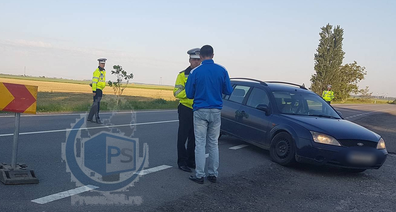 Au rămas fără permis și fără plăcuțe de înmatriculare