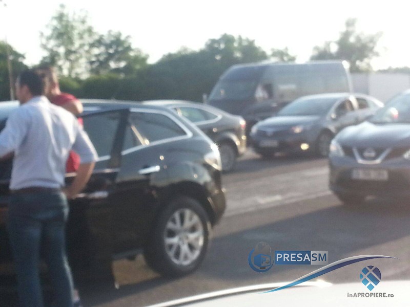 INCREDIBIL! Pentru a ”răpi” două minore din țară, un șofer a fugit de Poliție în Petea