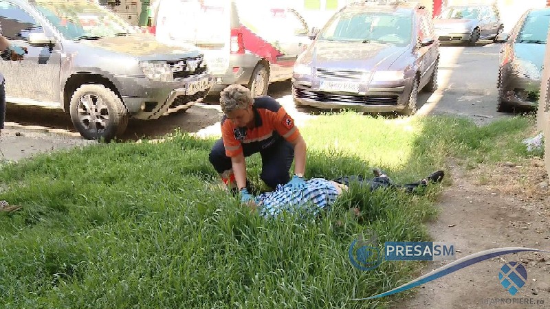 ZECI de persoane căzute pe stradă în Satu Mare. Canicula a făcut ravagii