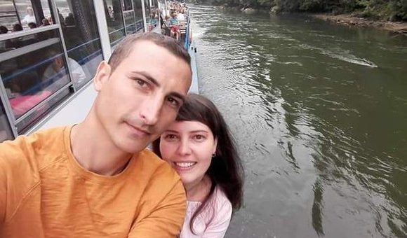 FOTO. Doi tineri căsătoriți, identificați după testul ADN în carnagiul din Austria