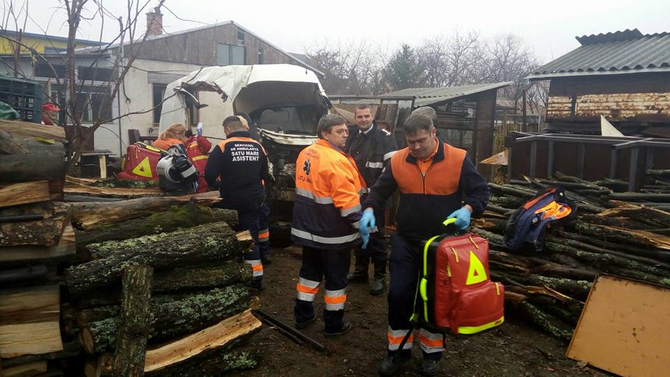 Szörnyű baleset Szaniszlón. Egy férfi lábát a lánya szeme láttára kapta oda a kapálógép