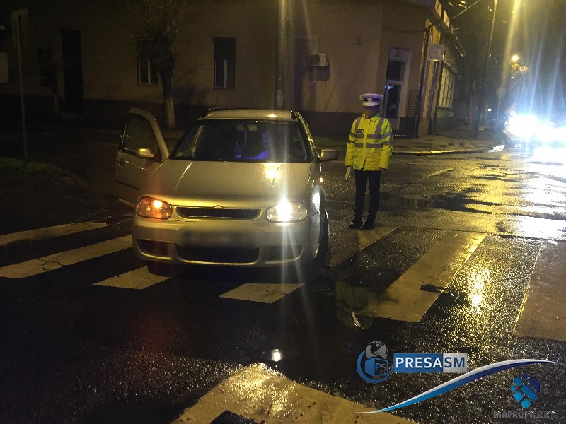 FOTOGALERIE. Accident rutier în zona centrală a Sătmarului. Două mașini avariate