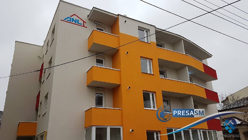 Szakorvosok k�lt�znek be