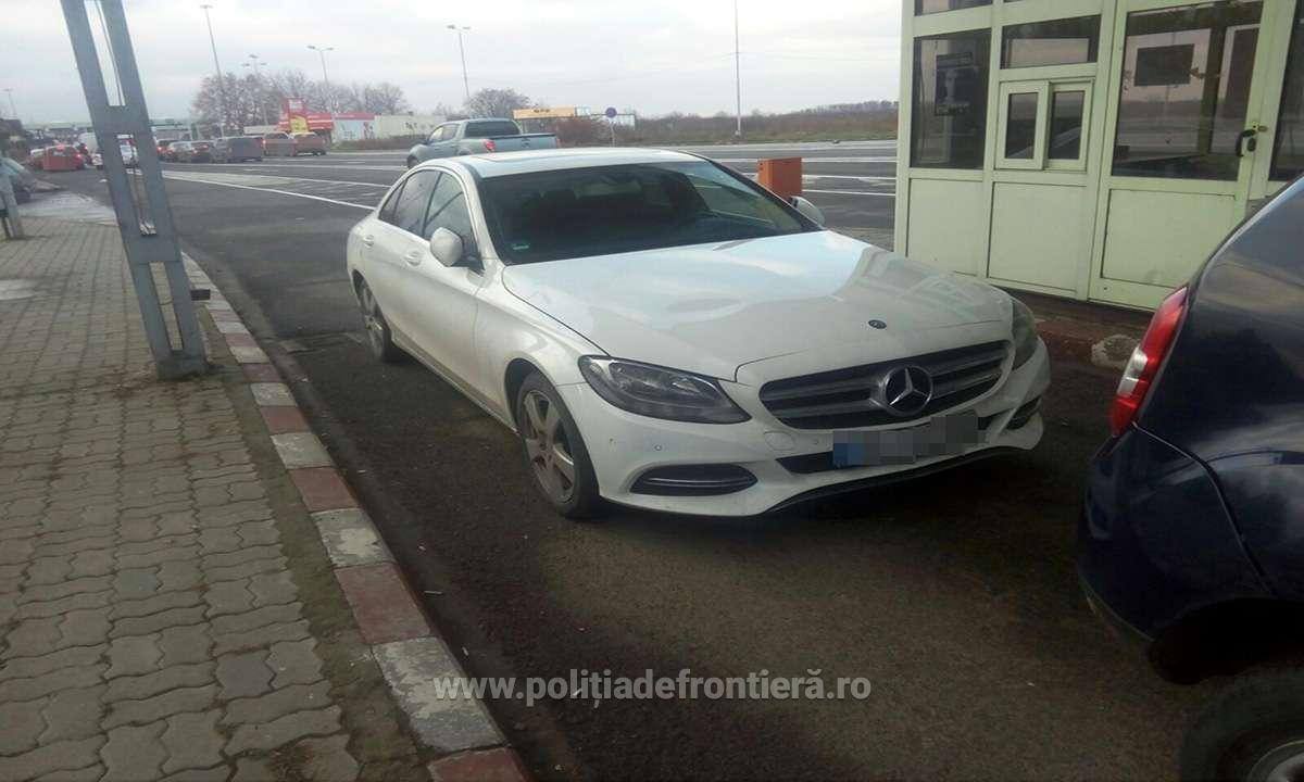FOTO/VIDEO Petea, poartă de intrare pentru mașinile furate. Majoritatea, automobile de lux