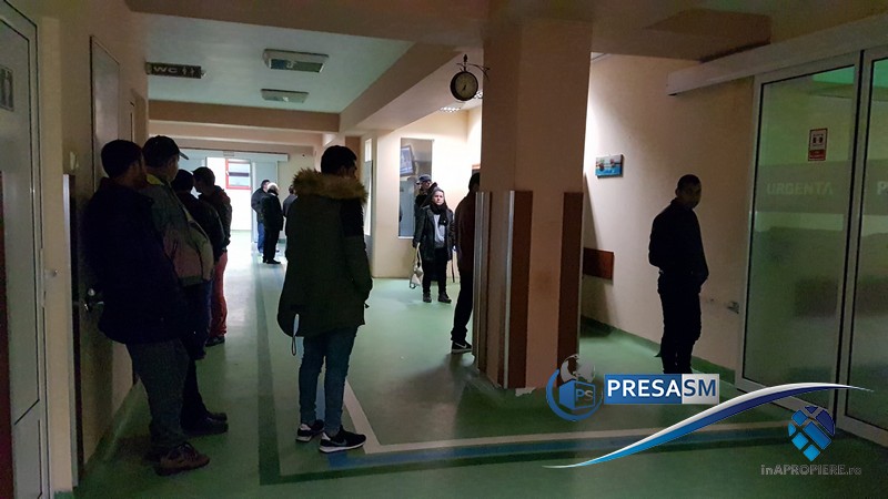 ALERTĂ. Mai multe familii au ajuns la Urgențe: 10 adulți și patru copii. Transportați la ”Contagioase”