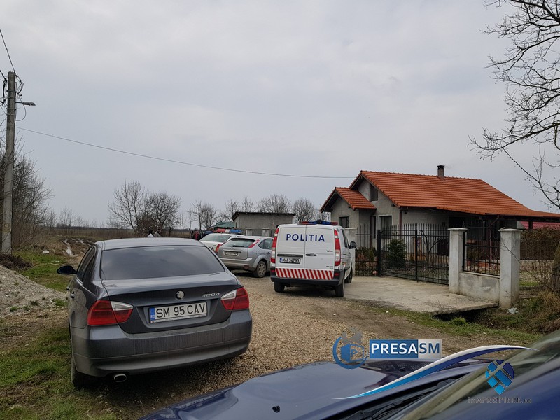 FOTO. Bărbat găsit decedat în Rușeni. Criminalistica la fața locului