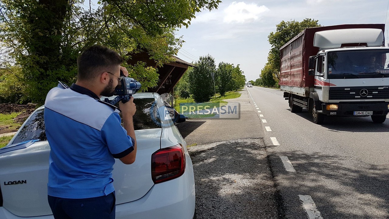 Un șofer a ”zburat” pe șoselele din județ. Zeci de permise suspendate