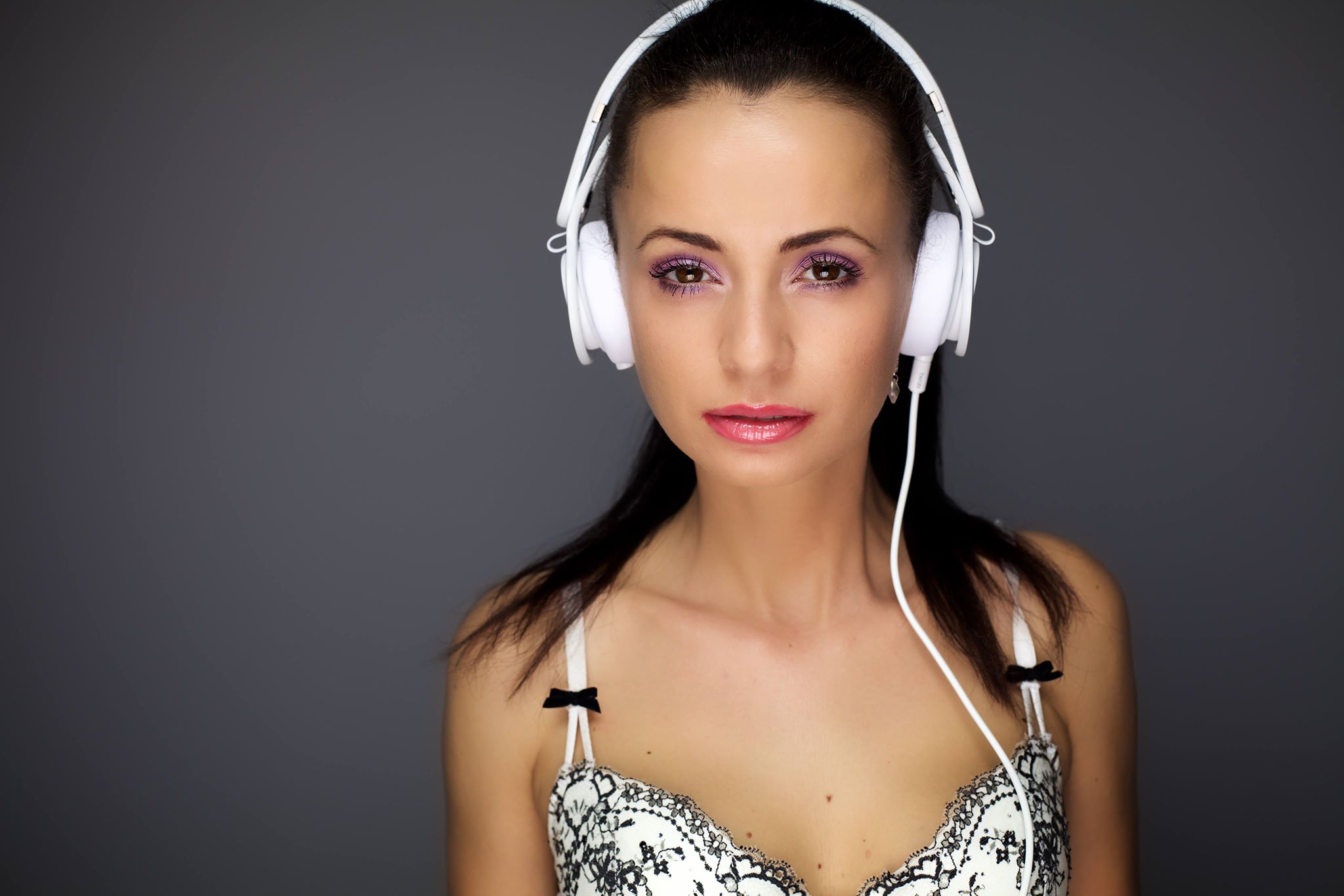 Remodelare corporală în Satu Mare, cum a scăpat Dj Bia de celulită