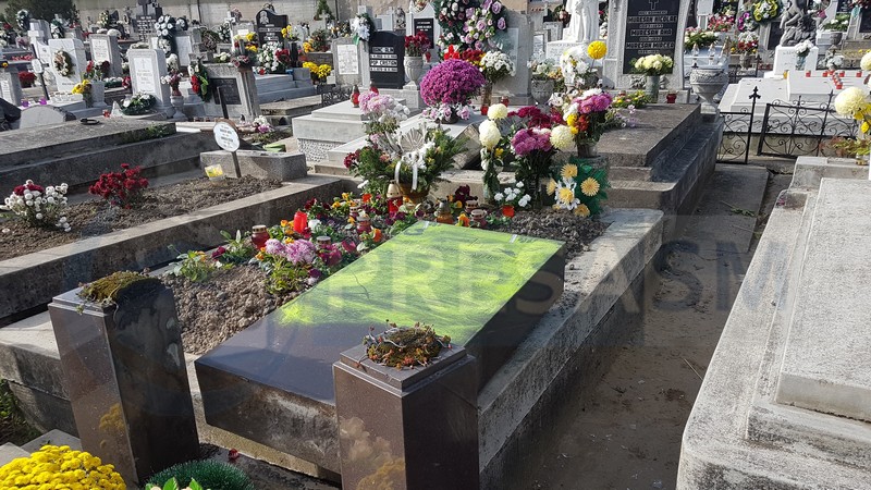 FOTO. Autorii profanării celor 51 de morminte, prinși. Sunt doi minori