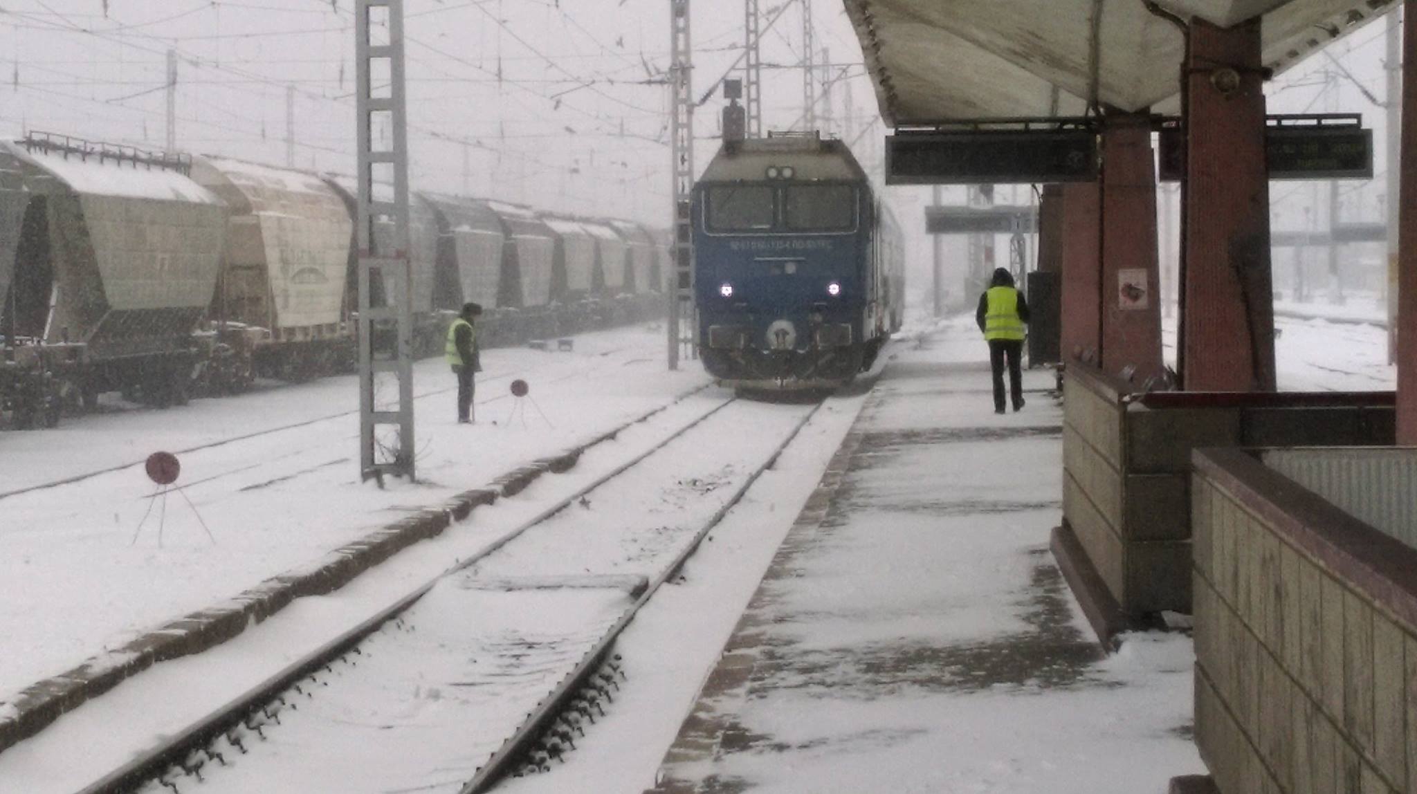 "Performanță" pe căile ferate. Trenul Satu Mare - București, viteză mai mică ca-n 2009
