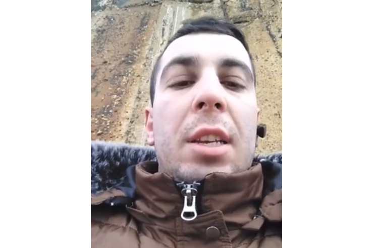 VIDEO. Un tânăr a vrut să se arunce în gol, LIVE pe Facebook. Suferă din dragoste