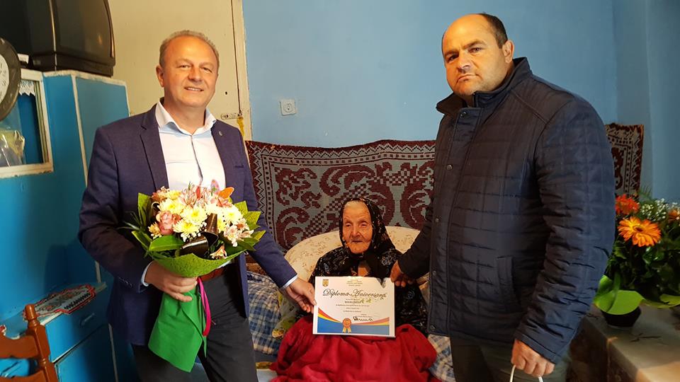 FOTO. Sătmăreanca care a împlinit un secol de viață. La mulți ani!
