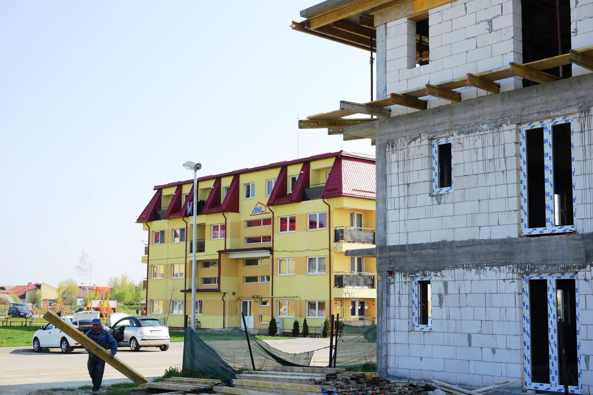 Viceprimarul Albu, apel la ministrul Leș. Când vor fi gata următoarele blocuri ANL