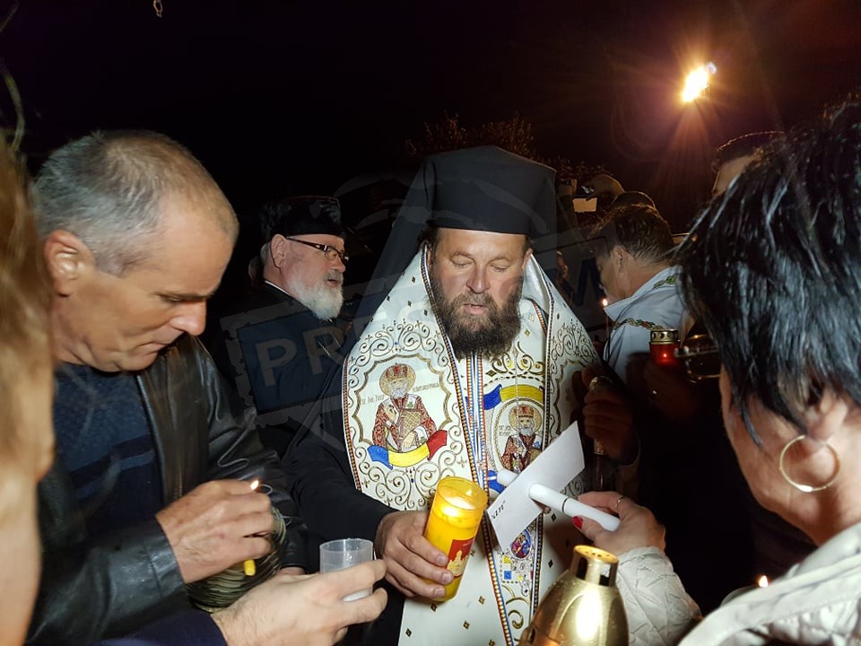 Misiune "specială" pentru polițiști, de Paște. Vor distribui și Lumina Sfântă