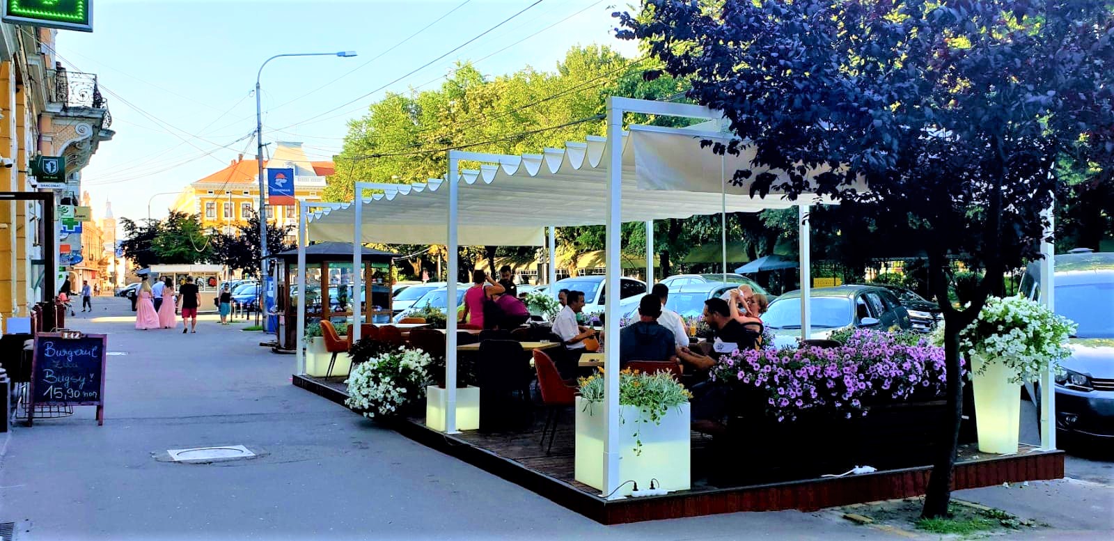 Se deschid parcurile la Satu Mare. Terasele s-ar putea deschide. Terenurile de joacă rămân închise