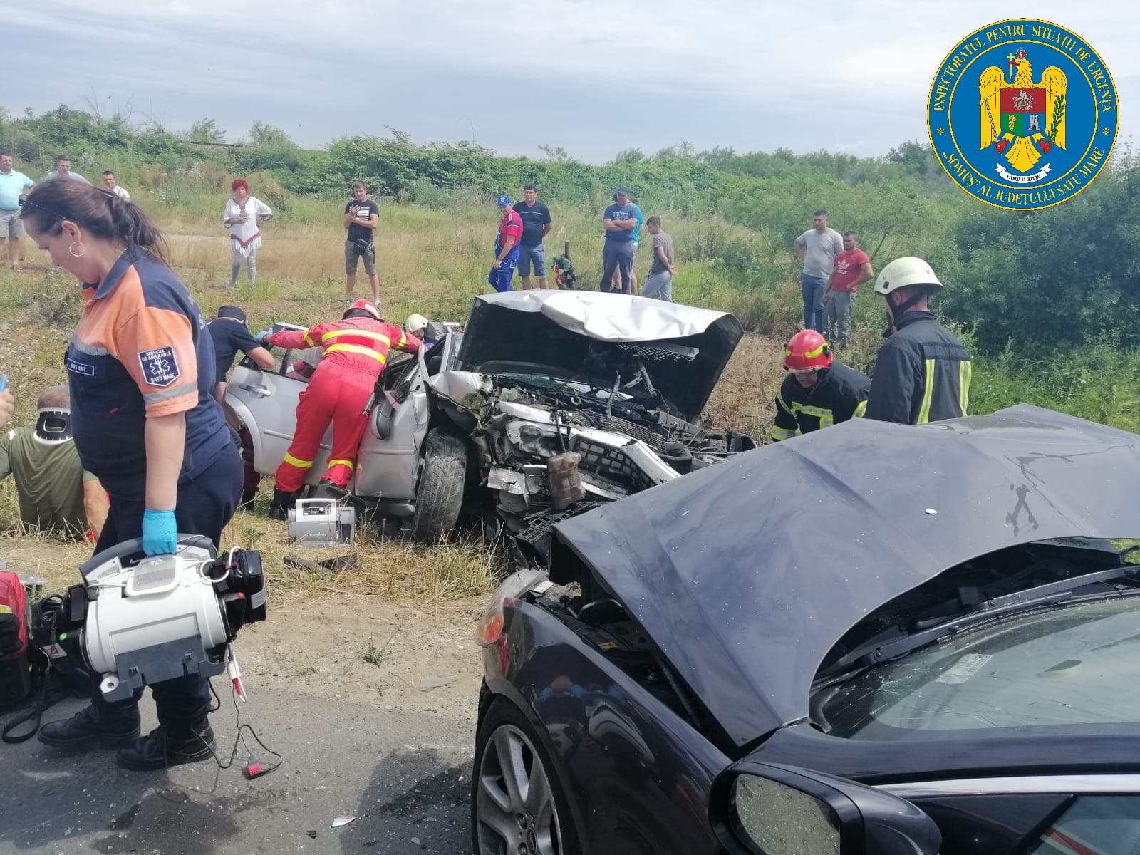 FOTO/VIDEO. Șoferul în stop cardiac, salvat în ultima clipă! O femeie însărcinată și alte două persoane, rănite grav