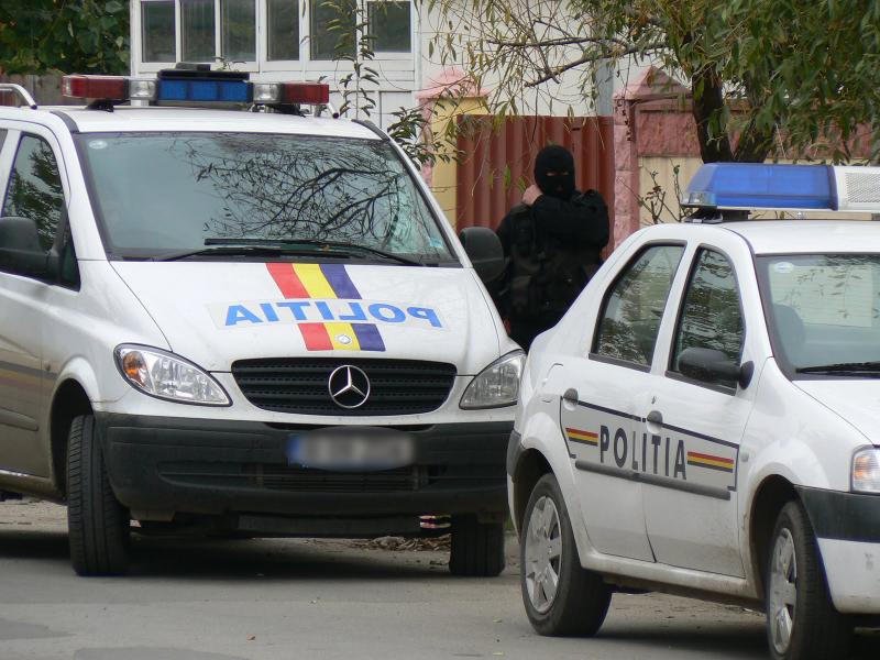 Prins în timp ce vindea droguri. Sătmăreanul va sta cel puțin 30 de zile după gratii