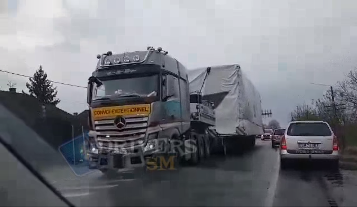ATENȚIE. Transporturi agabaritice prin județul Satu Mare. Timp de șase zile!