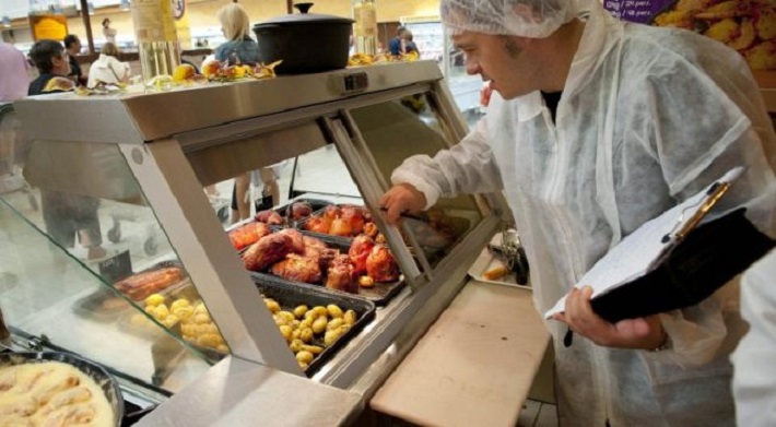 Alimentară din Satu Mare amendată de DSVSA după controale
