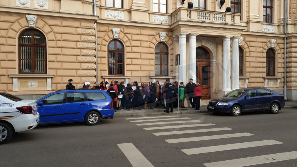 PROTEST. Procurorii și judecătorii sătmăreni opresc munca pe ”durată nedeterminată”