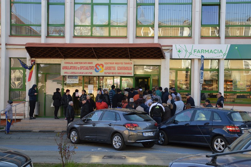 Marea recrutare de pacienți în Satu Mare. Fără acces la serviciile de stat, sătmărenii merg la privat