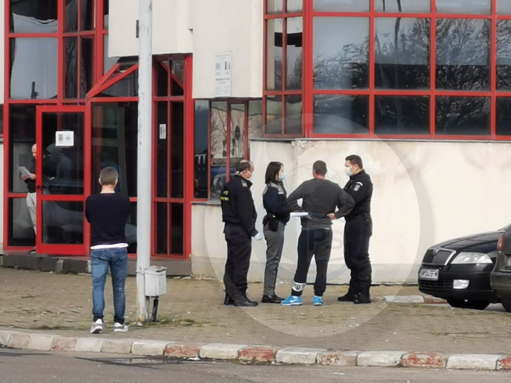 Tată și copil opriți în Vama Petea! Mama nu știa nimic de minor