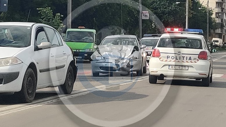 FOTO. Accident pe Drumul Botizului! Impact violent între două mașini