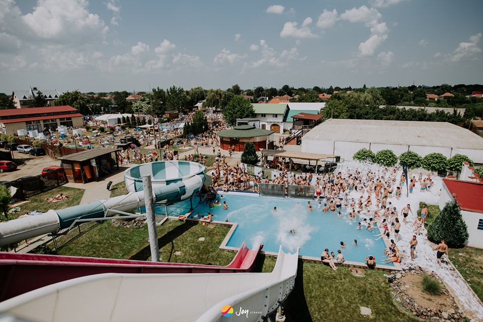 Se vinde integral ștrandul din Carei, cu restaurant și club. Care este prețul cerut de către proprietar